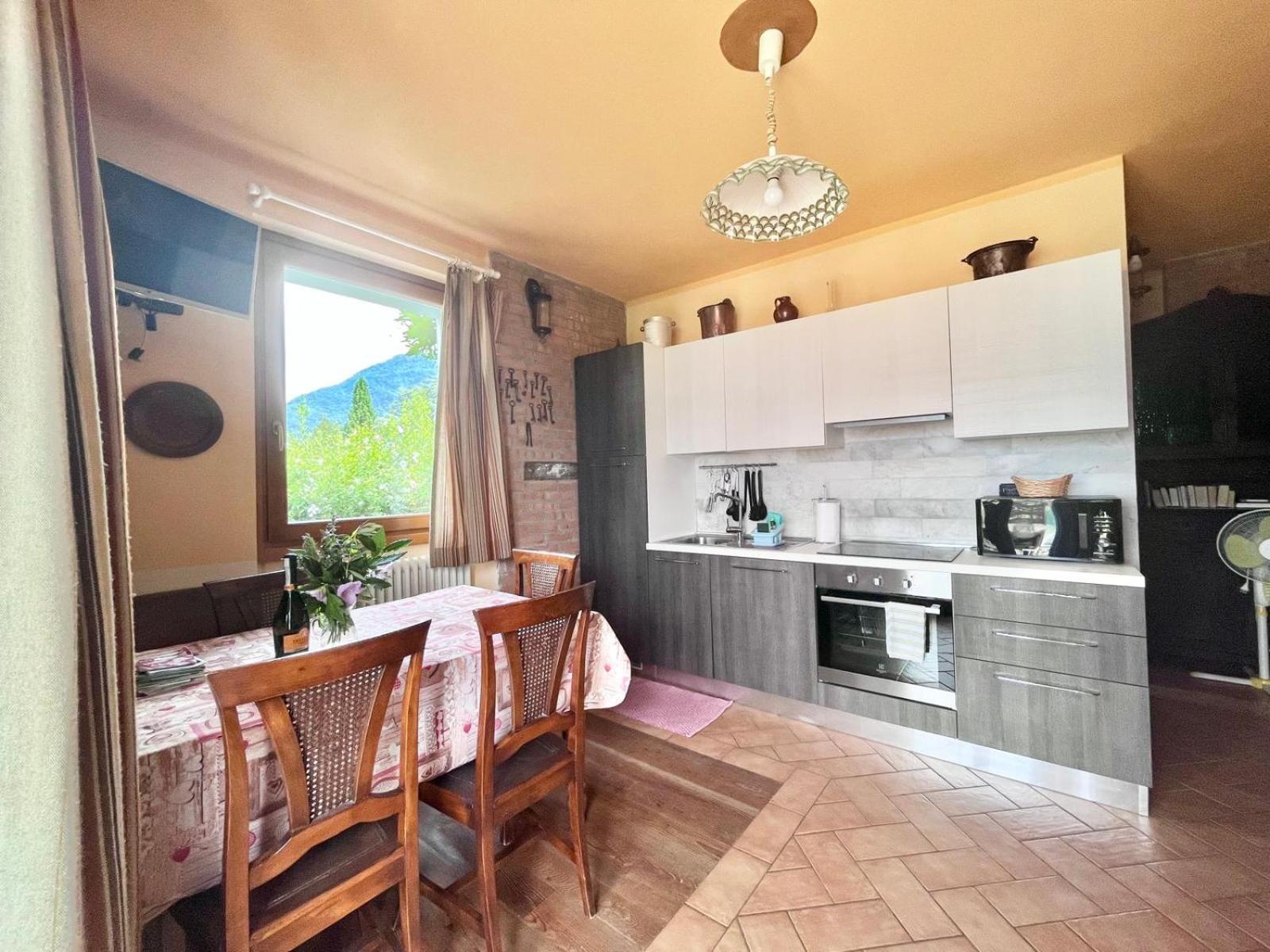 Appartement Casa Unica- Da Bruno à Colico Extérieur photo